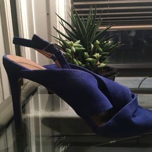 Never worn!Banana Republic blue suede sandals
